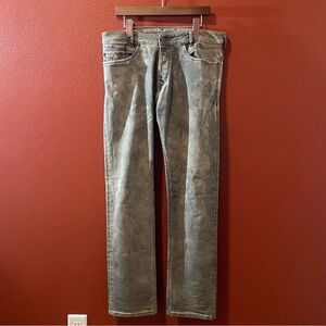 Diesel Men’s Iakop Regular Slim Tapered Stonewash Distressed Button Fly Jeans